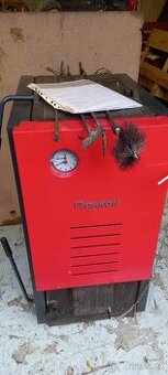 Kotel na tuhá paliva DAKON