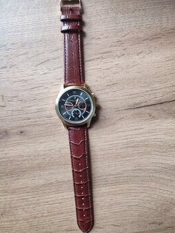 Prodám pánské ručičkové hodinky ( hnědé)