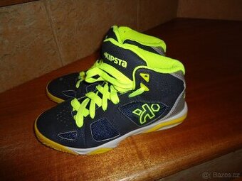 Sálovky, halovky, boty basketbal Kipsta vel. 35