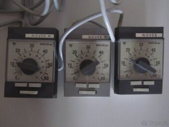 Spínací expoziční hodiny Novex 3x fotokomora