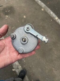 Originální nový brzdový štít, pakny Babeta