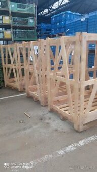 Dřevěné bedny na uskladnění dřeva