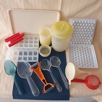 kuchyňské náčiní a nádobí