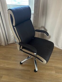 Kožená kancelářská židle