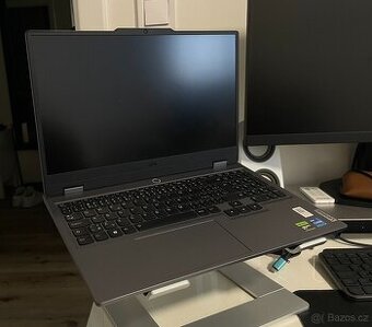 Lenovo LOQ 15IRX9 Luna Grey