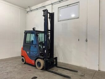 TOYOTA 02-8FGF15 vysokozdvižný vozík (01428)