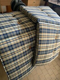 Polstrování na zahradní nabýtek