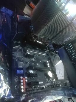 i7-9700k + Scythe Ninja Cooler + GIGABYTE z390 aorus elite