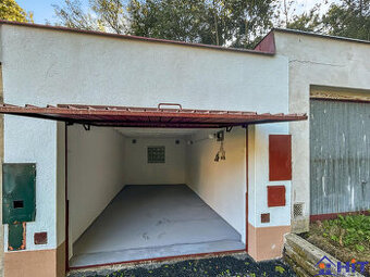 Pronájem garáže v Železném Brodě.