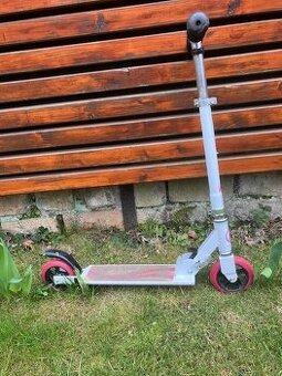 Skládací koloběžka - holčičí