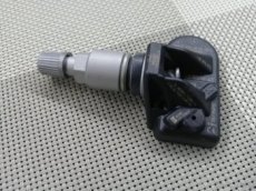 MERCEDES originálny TPMS senzor tlaku v pneumatike