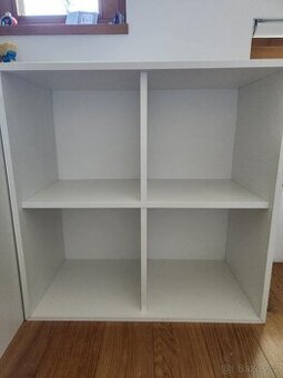 Skříňka s přihrádkami