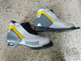 Nové běžkařské boty Boycott Sports Equipment, vázání 75 mm, - 1