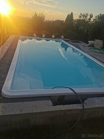Prodám laminátový bazén 8x3,2x1,5 m
