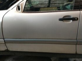 Mercedes benz W210 - dveře , kapota , blatníky , viko - 1