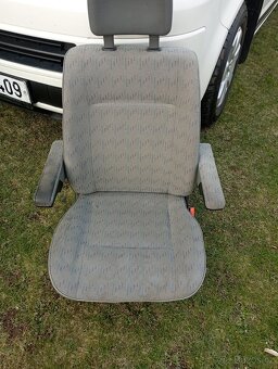 Sedacka vwt4