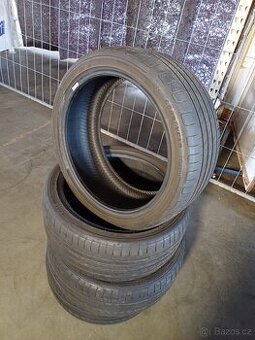 4 letní pneu 225/40R18 - 1