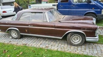 Mercedes W111