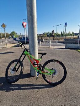Specialized demo 8