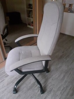 Židle na kolečkách