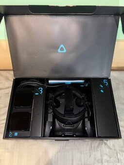HTC Vive Cosmos Elite