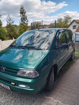 Peugeot 806