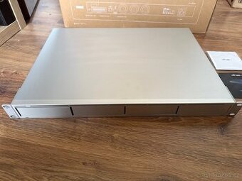 Ubiquiti unifi NVR - 1