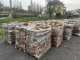 Palivové dřevo tvrdé štípané