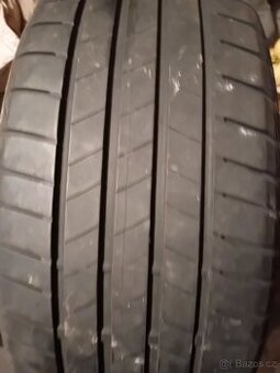 Prodám Sadu pneu 205/55/17 Bridgestone