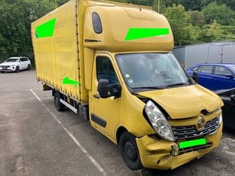 Renault Master havarovaný