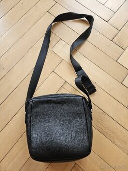 Crossbody kabelka Esprit