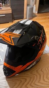 Dětská motokrosová přilba