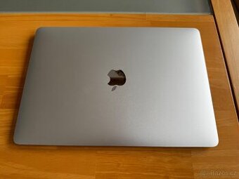 MacBook Air M1 8GB RAM 256 GB SSD