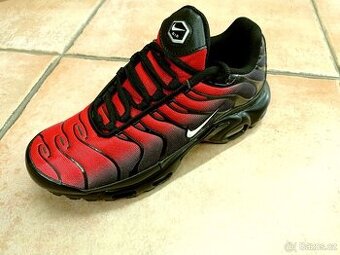 NOVÉ tenisky Nike Air Max Plus TN - 41