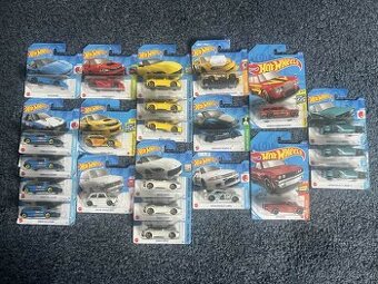 Autíčka Hot Wheels - 104 kusů