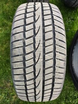 Zimní pneumatiky 225/45 R18