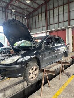 Peugeot 206 sw na díly