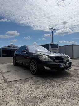 Mercedes Benz w221 S320