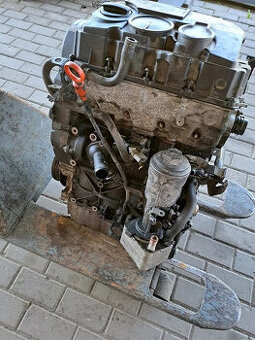 Holý motor BMP 2.0Tdi 103kW bez příslušenství