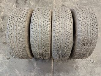 Zimní pneu Nokian 215/65/17 103H Extra Load