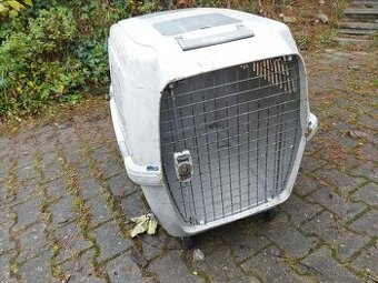 Přepravní klec na kolečkách