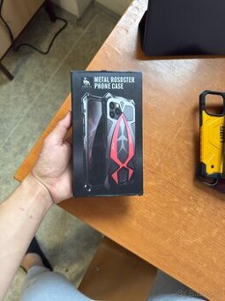 Pouzdro na iPhone 15 Pro Max