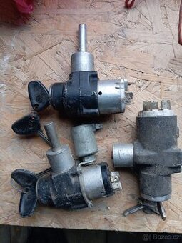 Regulační relé, filtry olejové, spínací skříňky