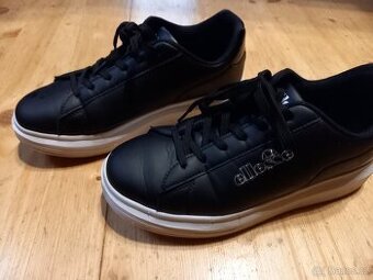 dámské tenisky ellesse 39