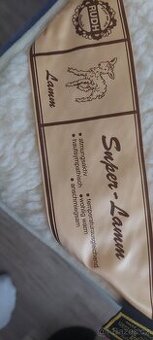 Huňatá deka z ovčí vlny....