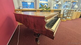 Prodám klavír nehraje a slouzi jako dekorace