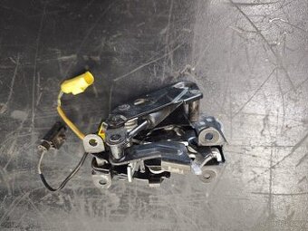 Aktivní zámek kapoty BMW f11, f10 a jiné  51237184441