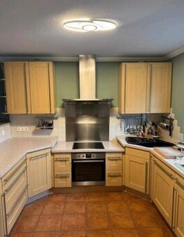 Moderní linka Nobilia z masivu se spotřebiči,5970