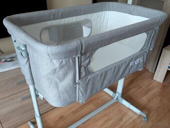 Postýlka pro novorozeně zn. Feedo, krásná, jako nová