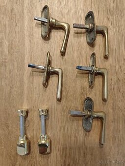 Prodám mosazné klíčky a olivy